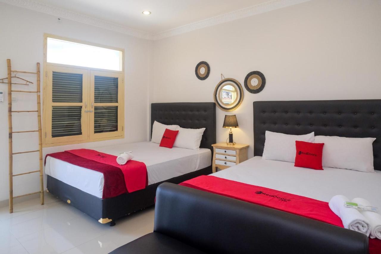 Hotel Reddoorz Near Umy Yogyakarta à Ngabean Extérieur photo