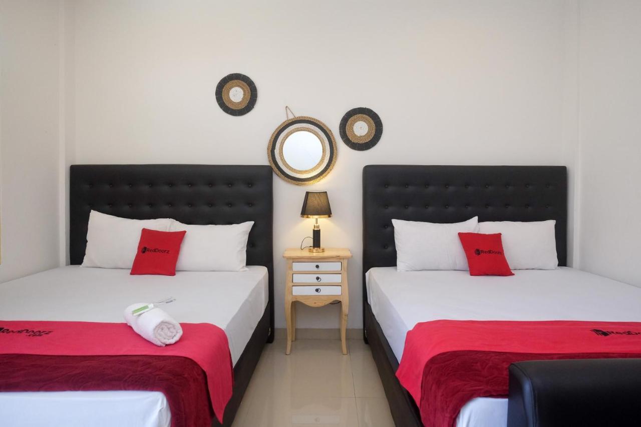 Hotel Reddoorz Near Umy Yogyakarta à Ngabean Extérieur photo