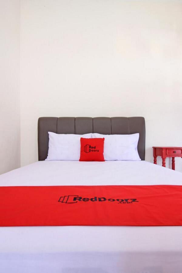 Hotel Reddoorz Near Umy Yogyakarta à Ngabean Extérieur photo