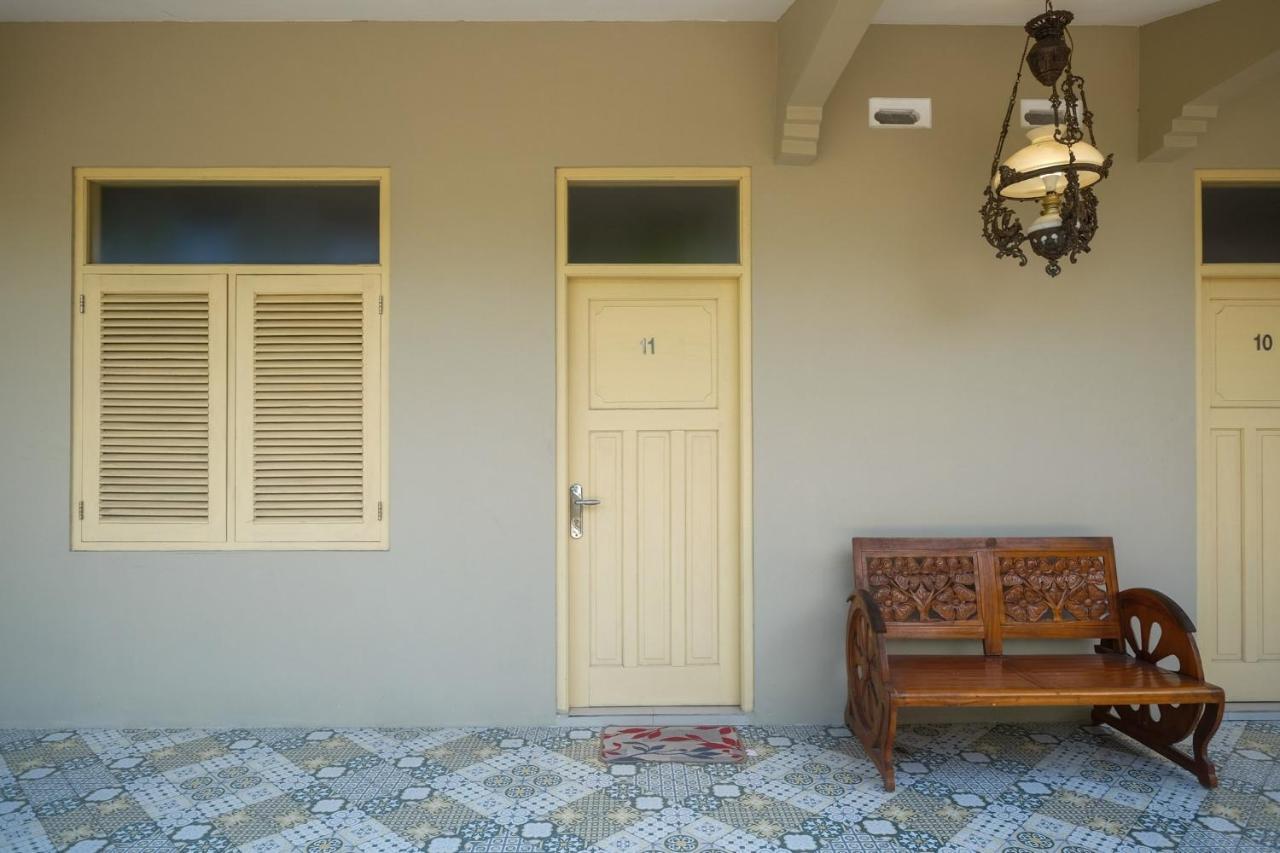 Hotel Reddoorz Near Umy Yogyakarta à Ngabean Extérieur photo