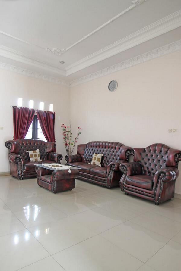 Hotel Reddoorz Near Umy Yogyakarta à Ngabean Extérieur photo