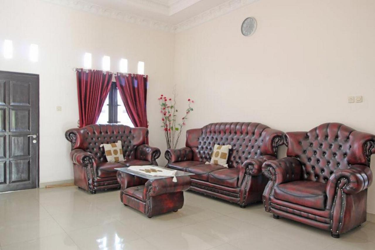 Hotel Reddoorz Near Umy Yogyakarta à Ngabean Extérieur photo